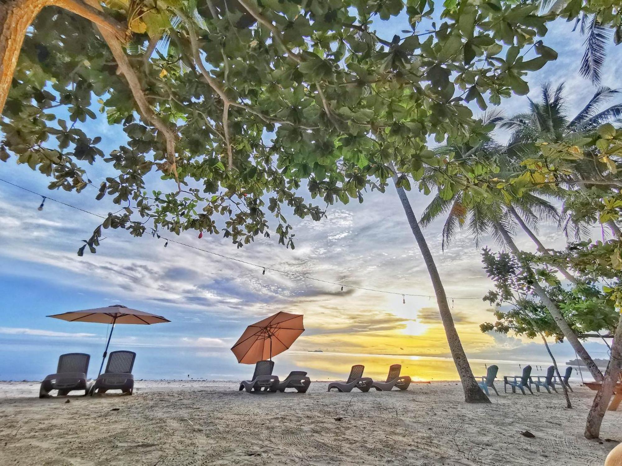 Siquijor Glamping Village San Juan  Exterior foto